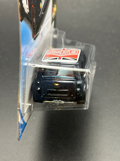 HOT WHEELS - MORRIS MINI (2018) - HW NIGHTBURNERZ 8/10