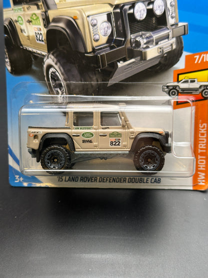 HOT WHEELS - 15 LAND ROVER DEFENDER DOUBLE CAB (2018) - HW HOT TRUCKS 7/10