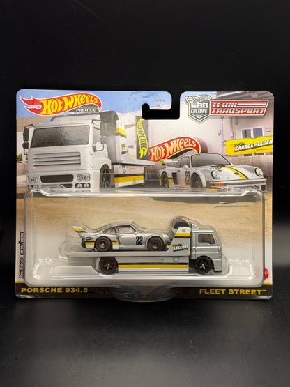 HOT WHEELS - PORSCHE 934.5 / FLEET STREET (2023) LEGENDS TOUR TEAM TRANSPORT