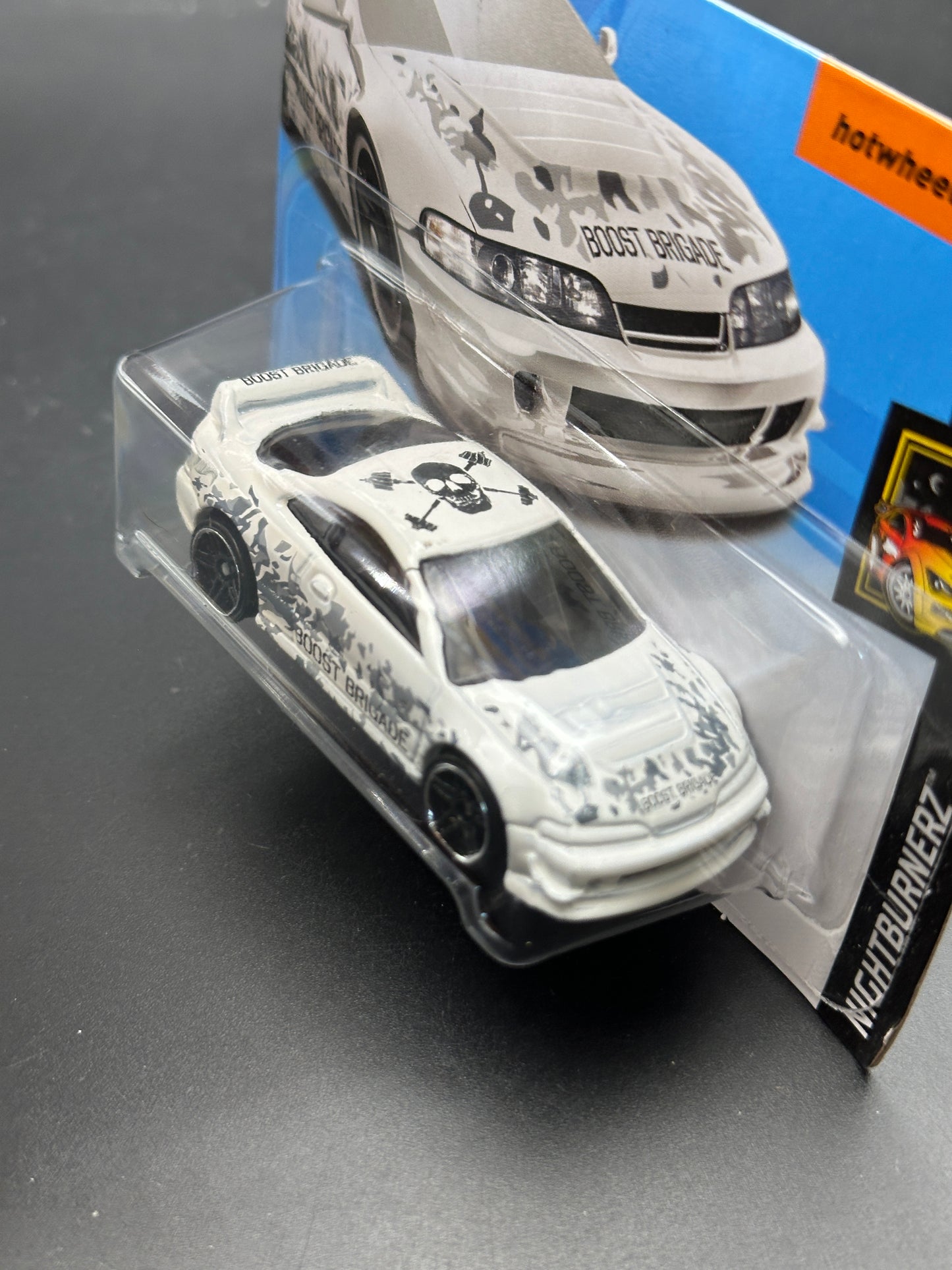 HOT WHEELS - CUSTOM 01 ACURA INTEGRA GSR (2018) - HW NIGHTBURNERZ 6/10