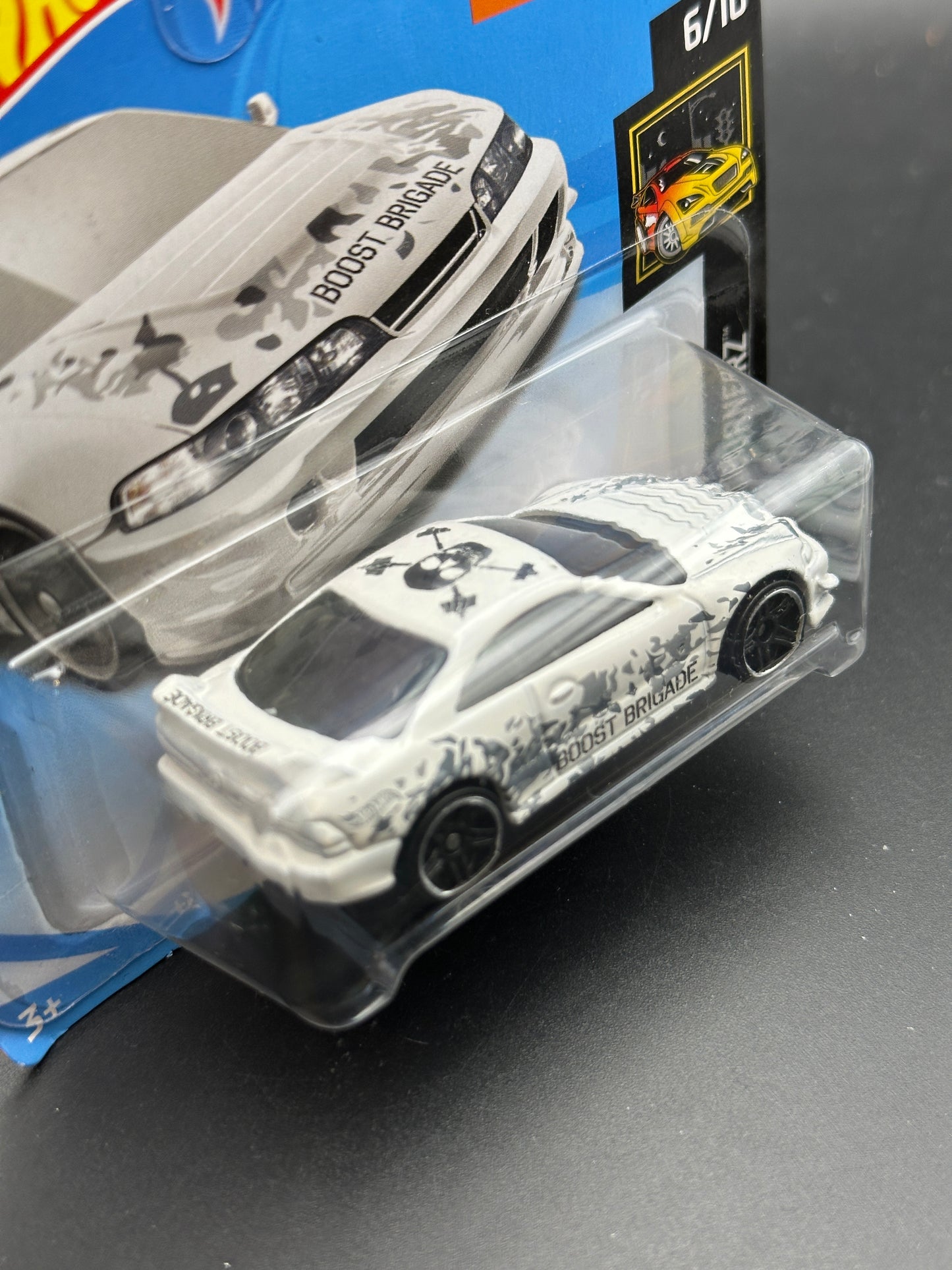 HOT WHEELS - CUSTOM 01 ACURA INTEGRA GSR (2018) - HW NIGHTBURNERZ 6/10