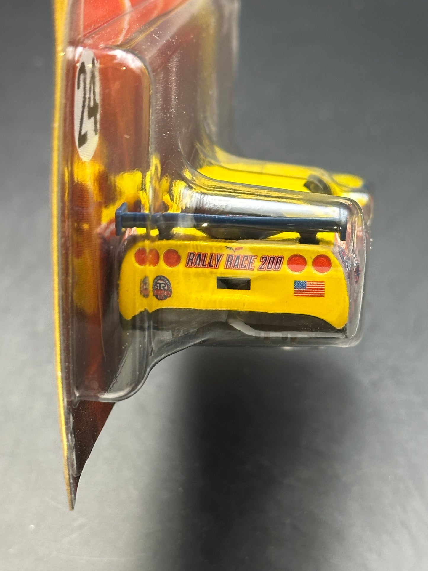 DISNEY PIXAR CARS - JEFF CORVETTE - CARS - RACE AND RESCUE DIECAST