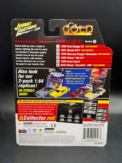 JOHNNY LIGHTNING - 1962 CHEVY BEL AIR - CLASSIC GOLD COLLECTION