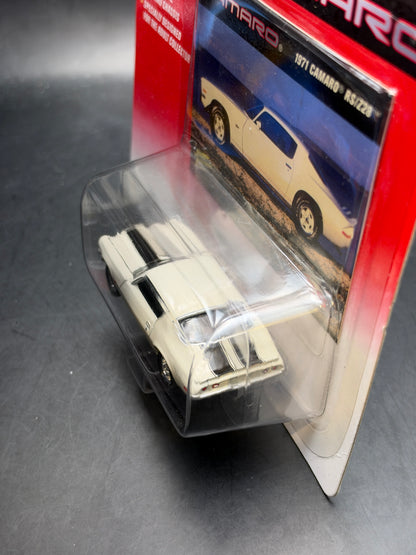 JOHNNY LIGHTNING - 1971 CAMARO RS / Z28 - 35th ANNIVERSARY CHEVROLET CAMARO SS