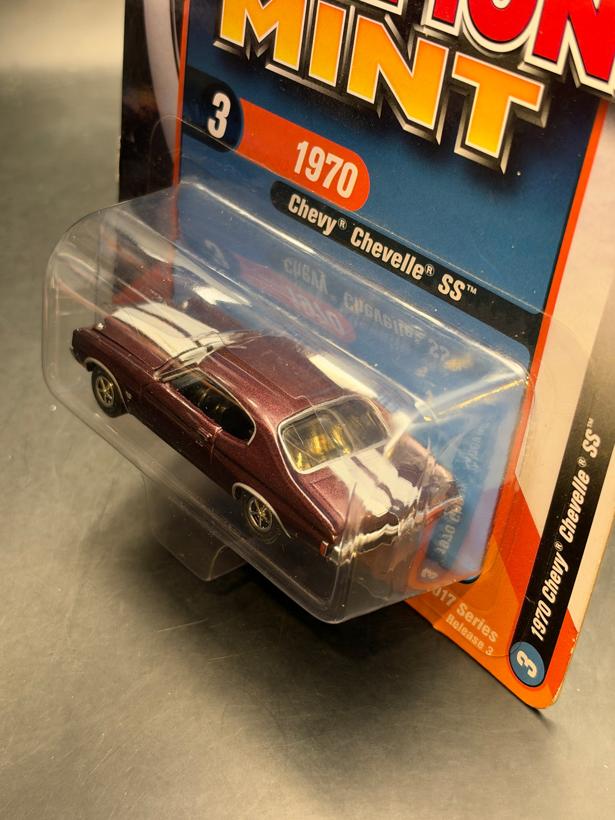 RACING CHAMPIONS MINT - 1970 CHEVY CHEVELLE SS - DIECAST