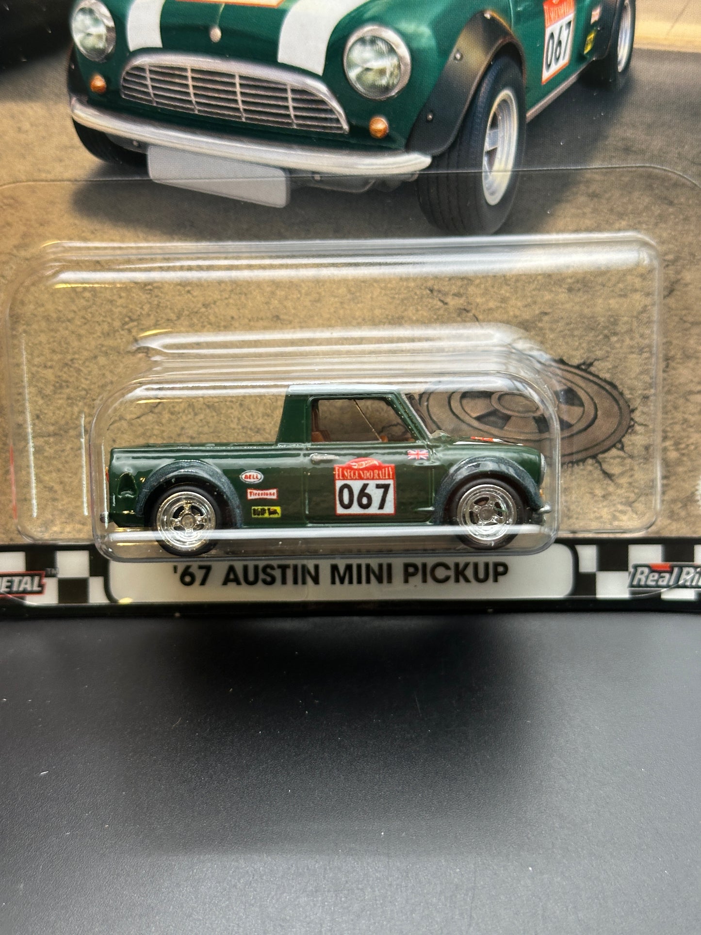 HOT WHEELS - 67 AUSTIN MINI PICKUP (2022) - HW BOULEVARD #48