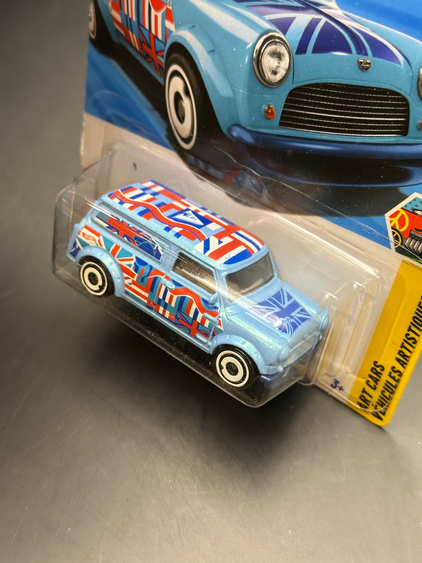 HOT WHEELS - 67 AUSTIN MINI VAN (2025) - HW ART CARS 10/10