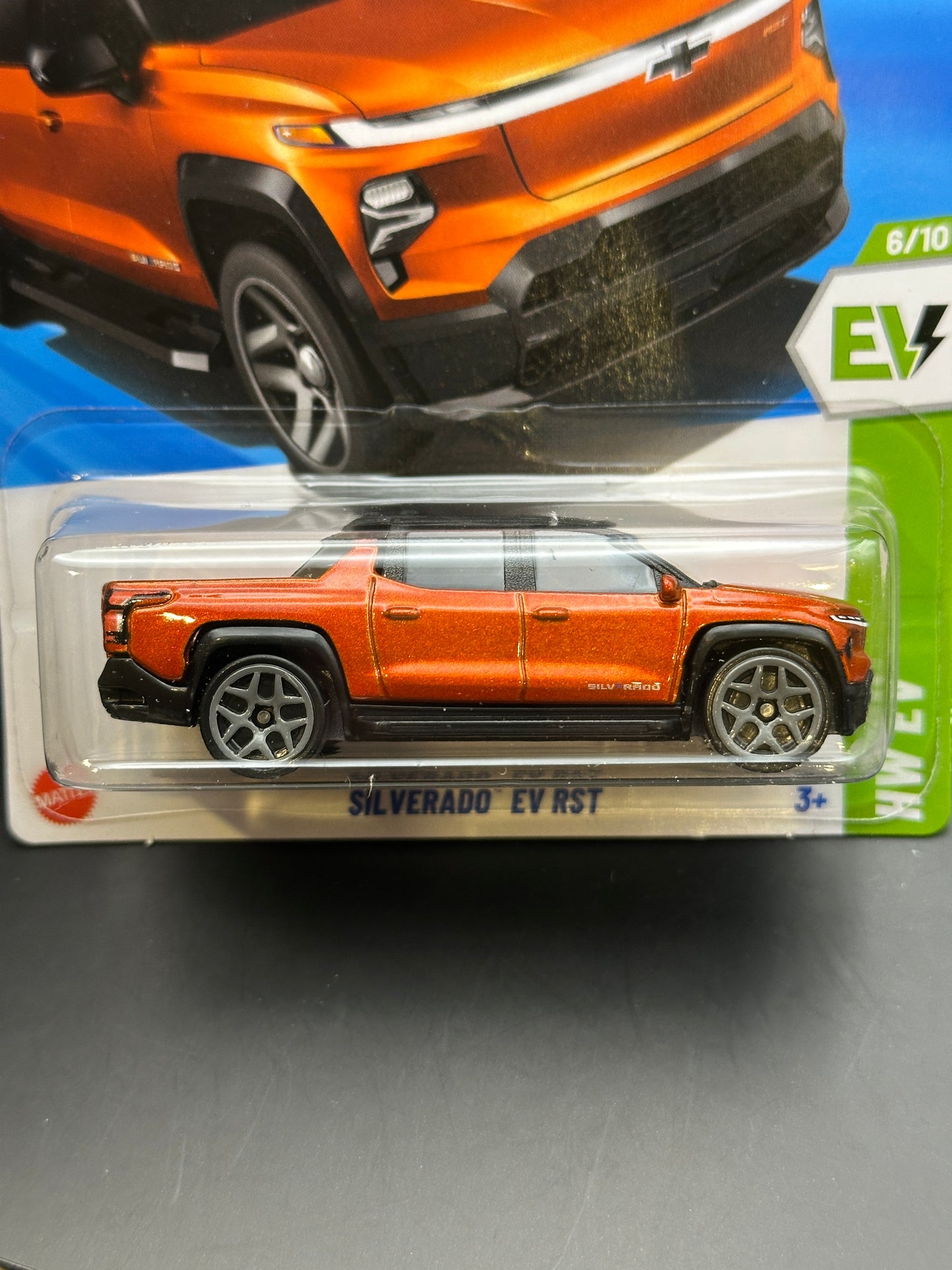 HOT WHEELS - SILVERADO EV RST (2025) - HW EV 6/10