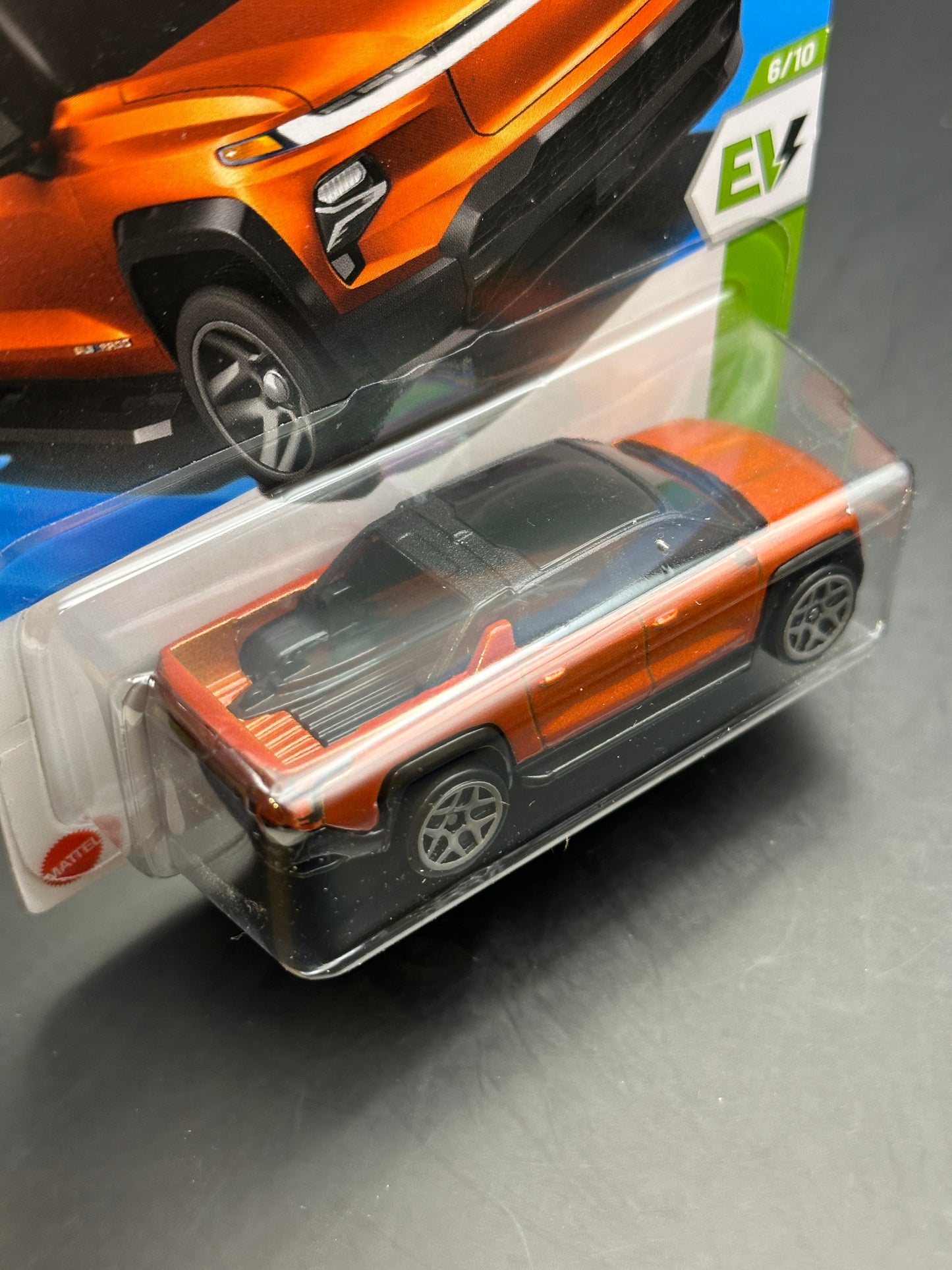 HOT WHEELS - SILVERADO EV RST (2025) - HW EV 6/10