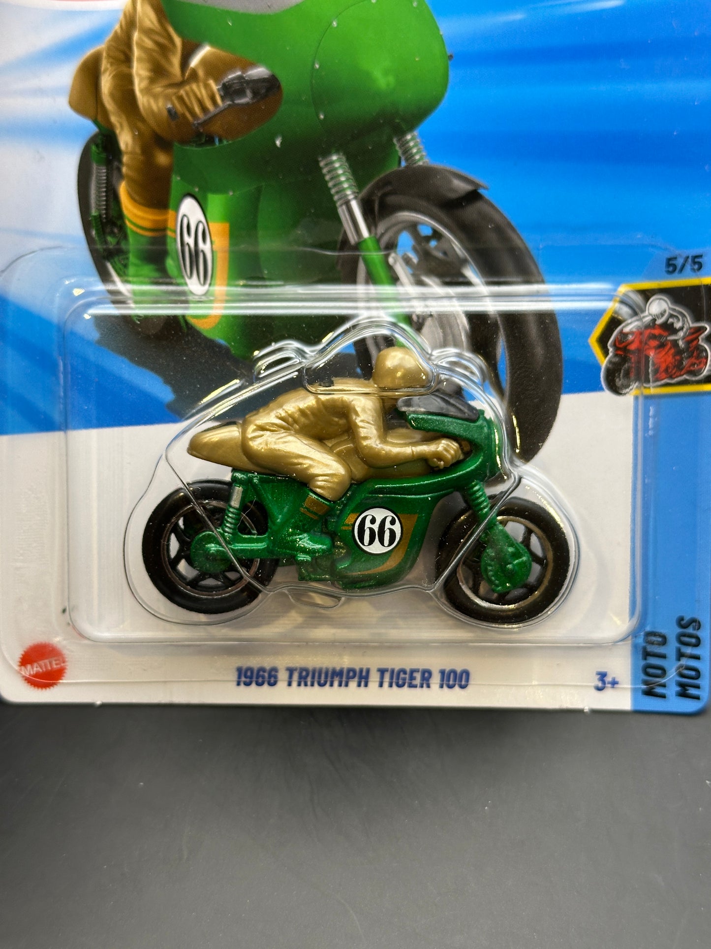 HOT WHEELS - 1966 TRIUMPH TIGER 100 - TREASURE HUNT (2025) - HW MOTO 5/5