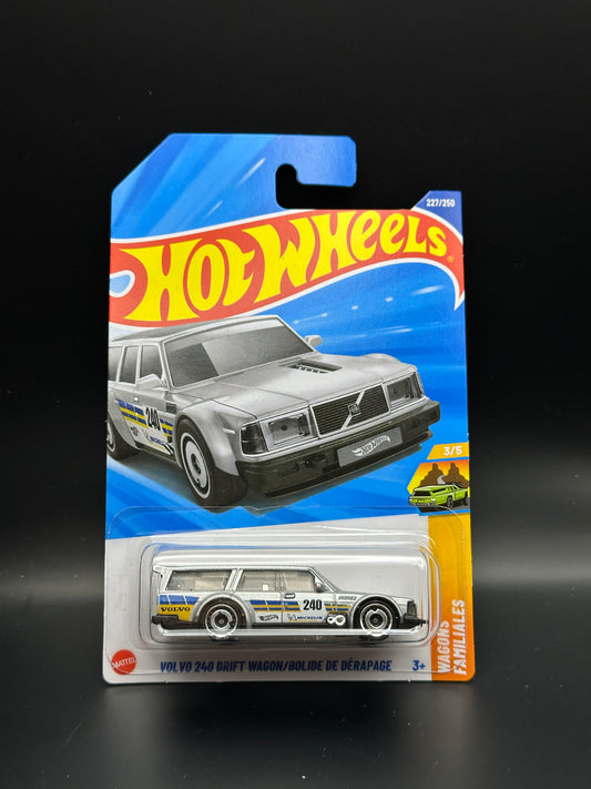 HOT WHEELS - VOLVO 240 DRIFT WAGON (2025) - HW WAGONS 3/5