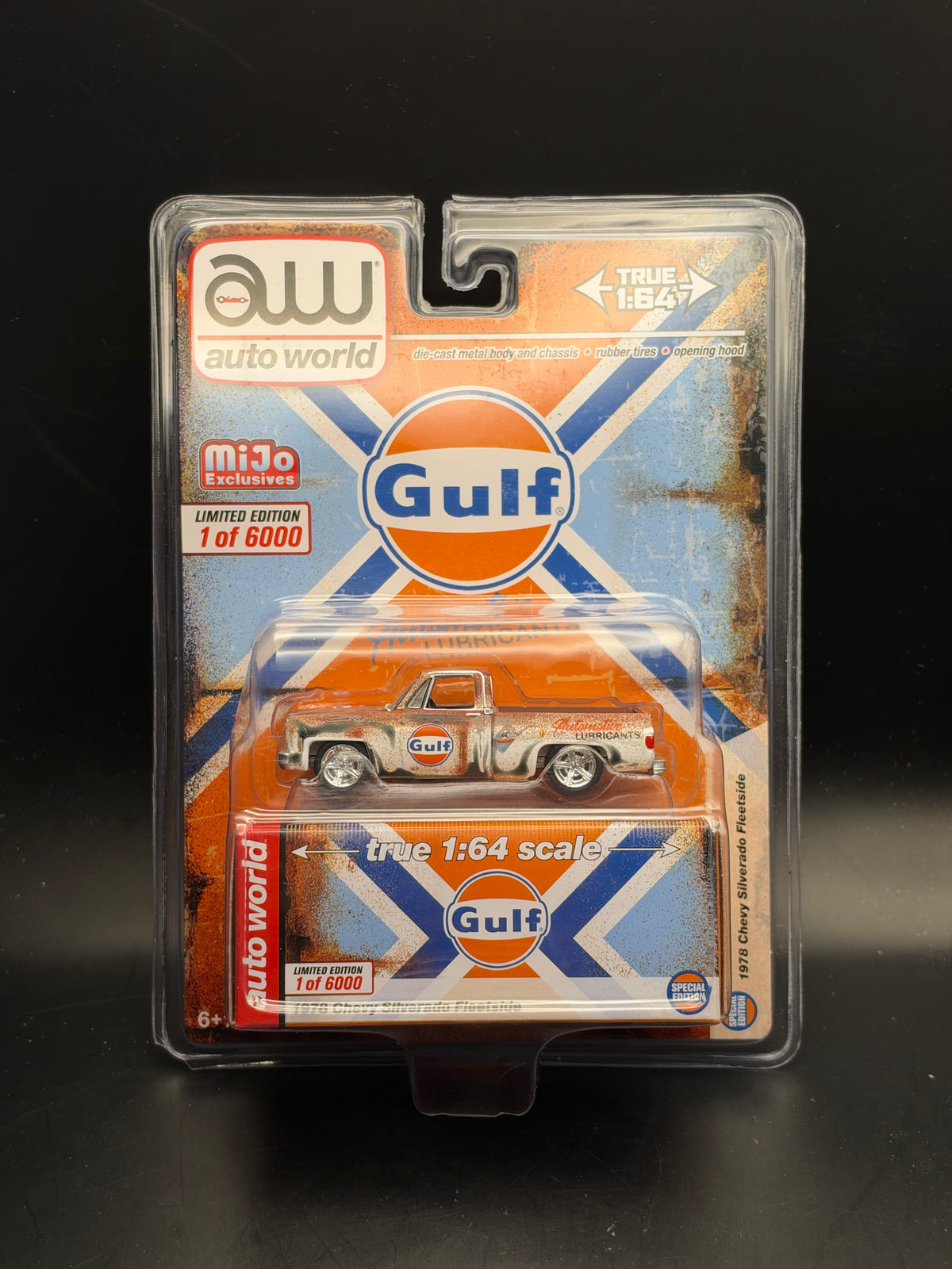 AUTO WORLD - 1978 CHEVY SILVERADO FLEETSIDE - 1/64 SCALE