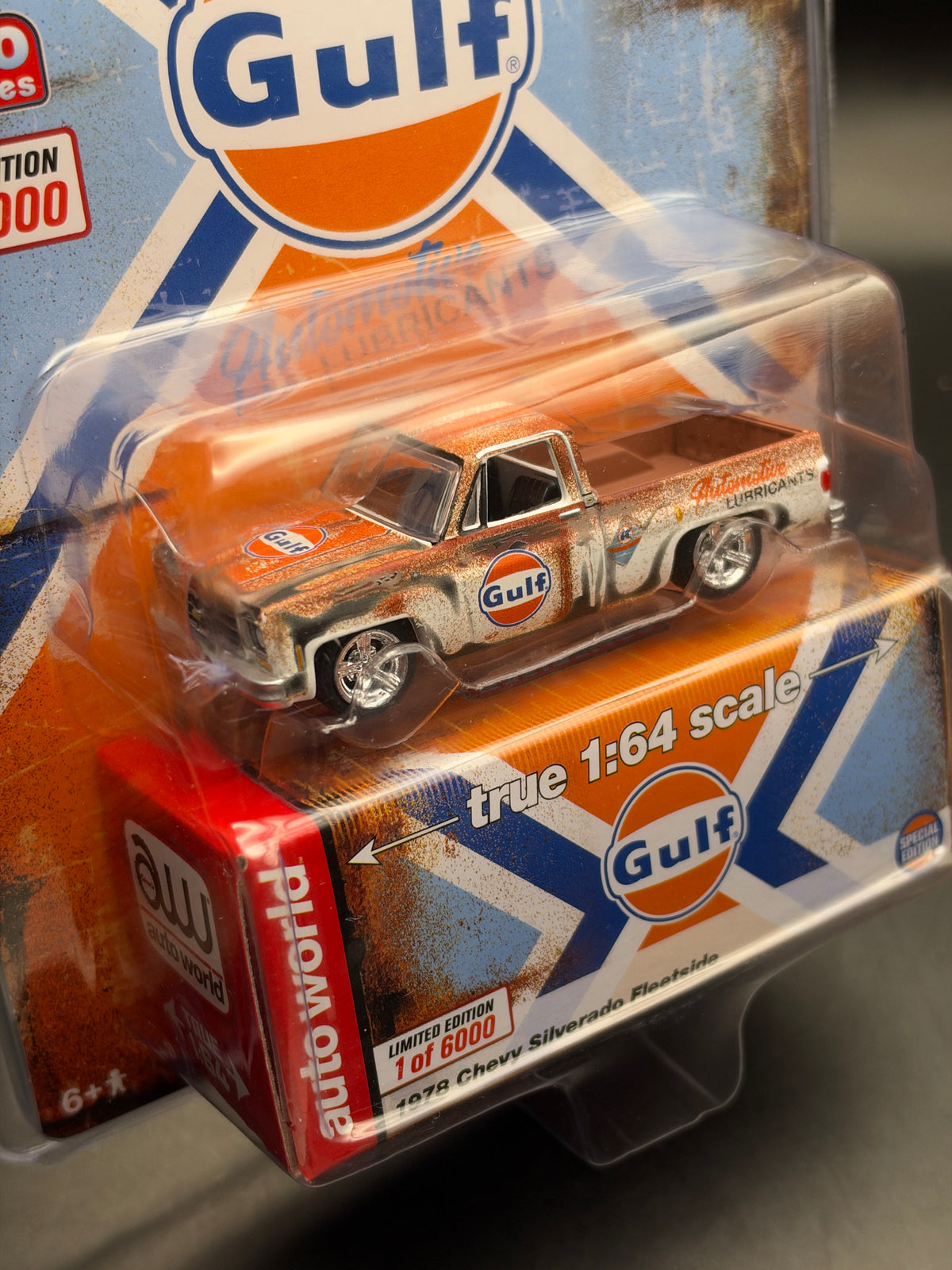 AUTO WORLD - 1978 CHEVY SILVERADO FLEETSIDE - 1/64 SCALE