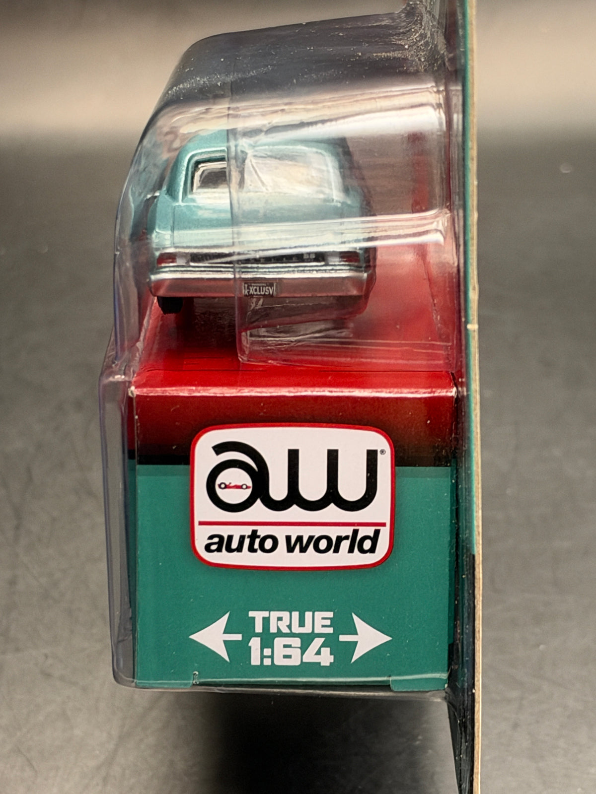AUTO WORLD - 1966 CHEVY CHEVELLE SS 396 - VINTAGE MUSCLE - 1/64 SCALE