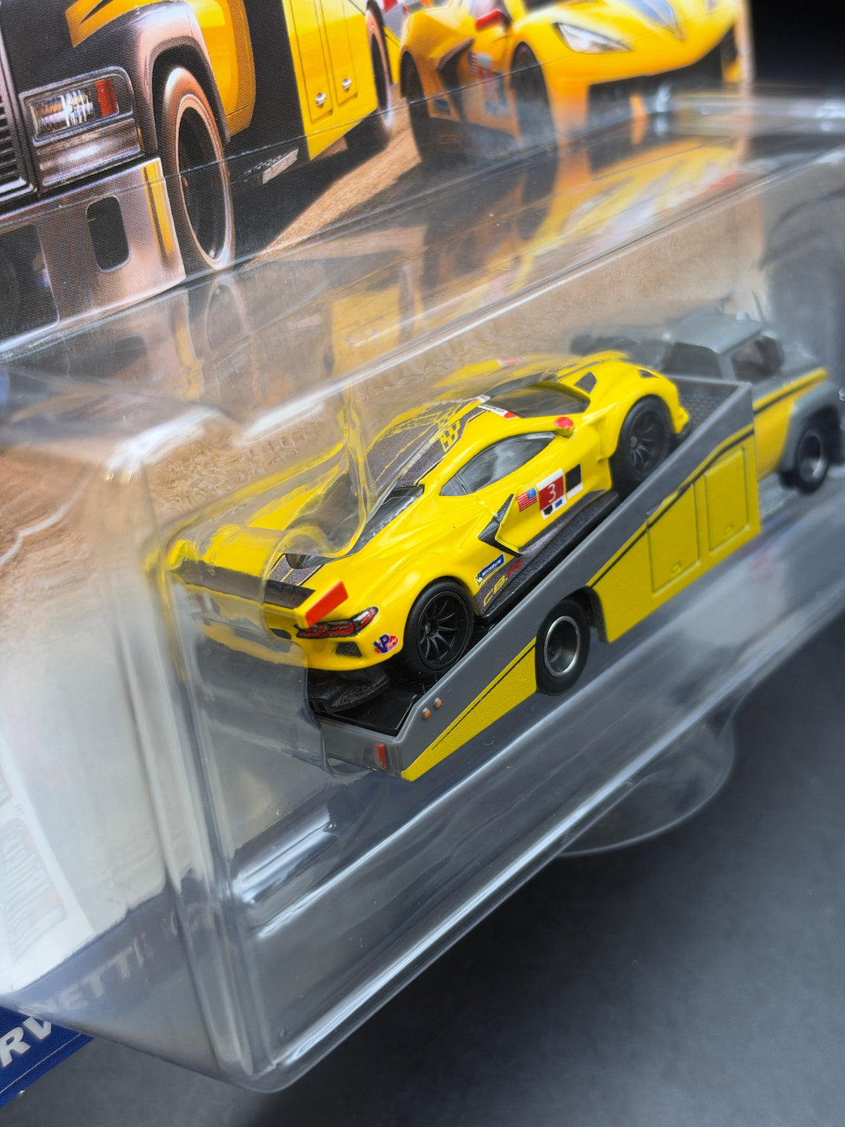 HOT WHEELS - CORVETTE C8.R / CARRY ON (2021) - TEAM TRANSPORT #36