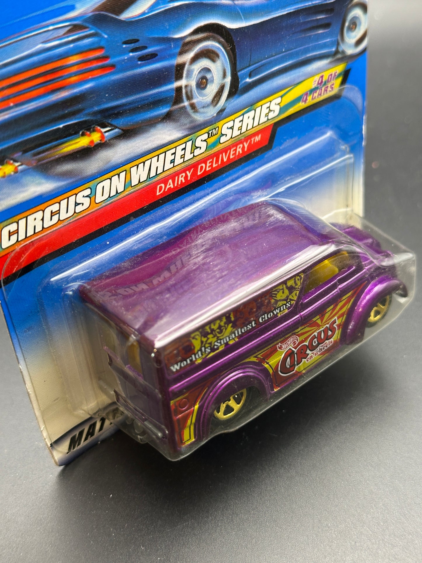 HOT WHEELS - DAIRY DELIVERY (2000) - HW CIRCUS ON WHEELS SERIES 4/4