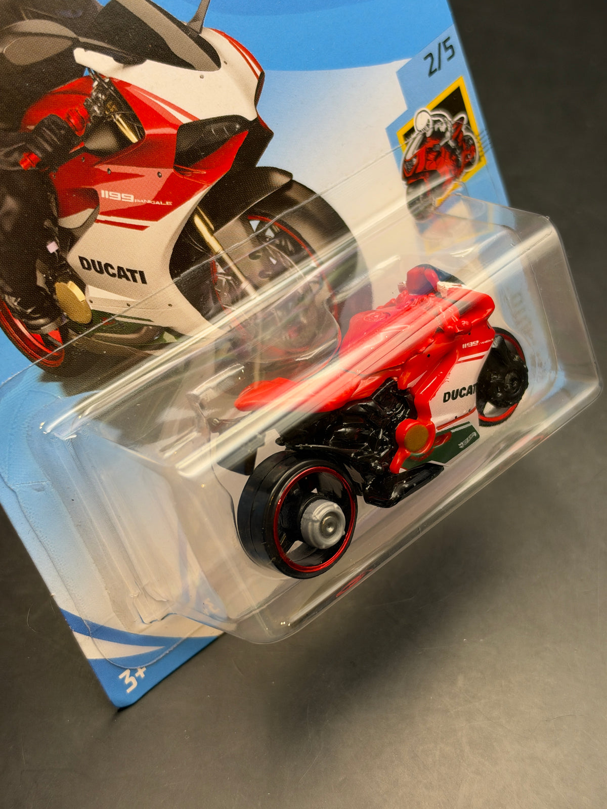 HOT WHEELS - DUCATI 1199 PANIGALE (2019) - HW MOTO 2/5