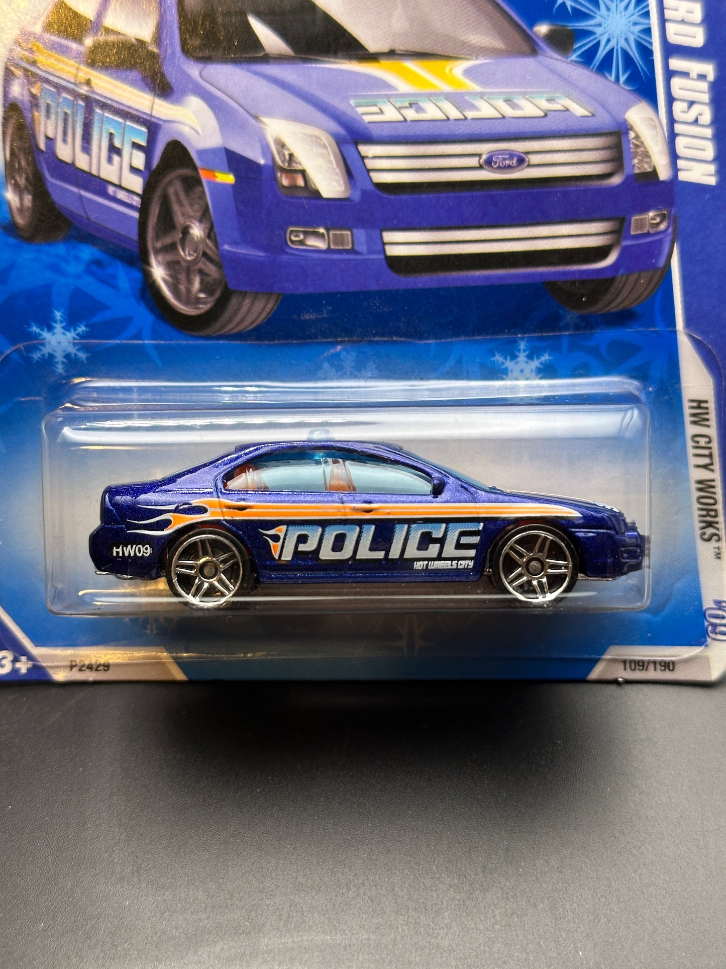 HOT WHEELS - FORD FUSION (2009) - HW CITY WORKS