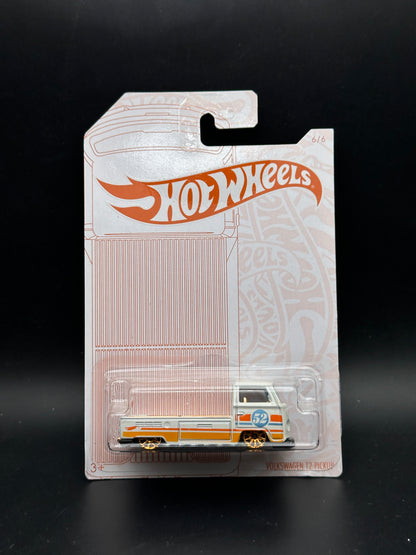 HOT WHEELS - VOLKSWAGEN T2 PICKUP (2020) - ANNIVERSARY PEARL AND CHROME SERIES 6/6