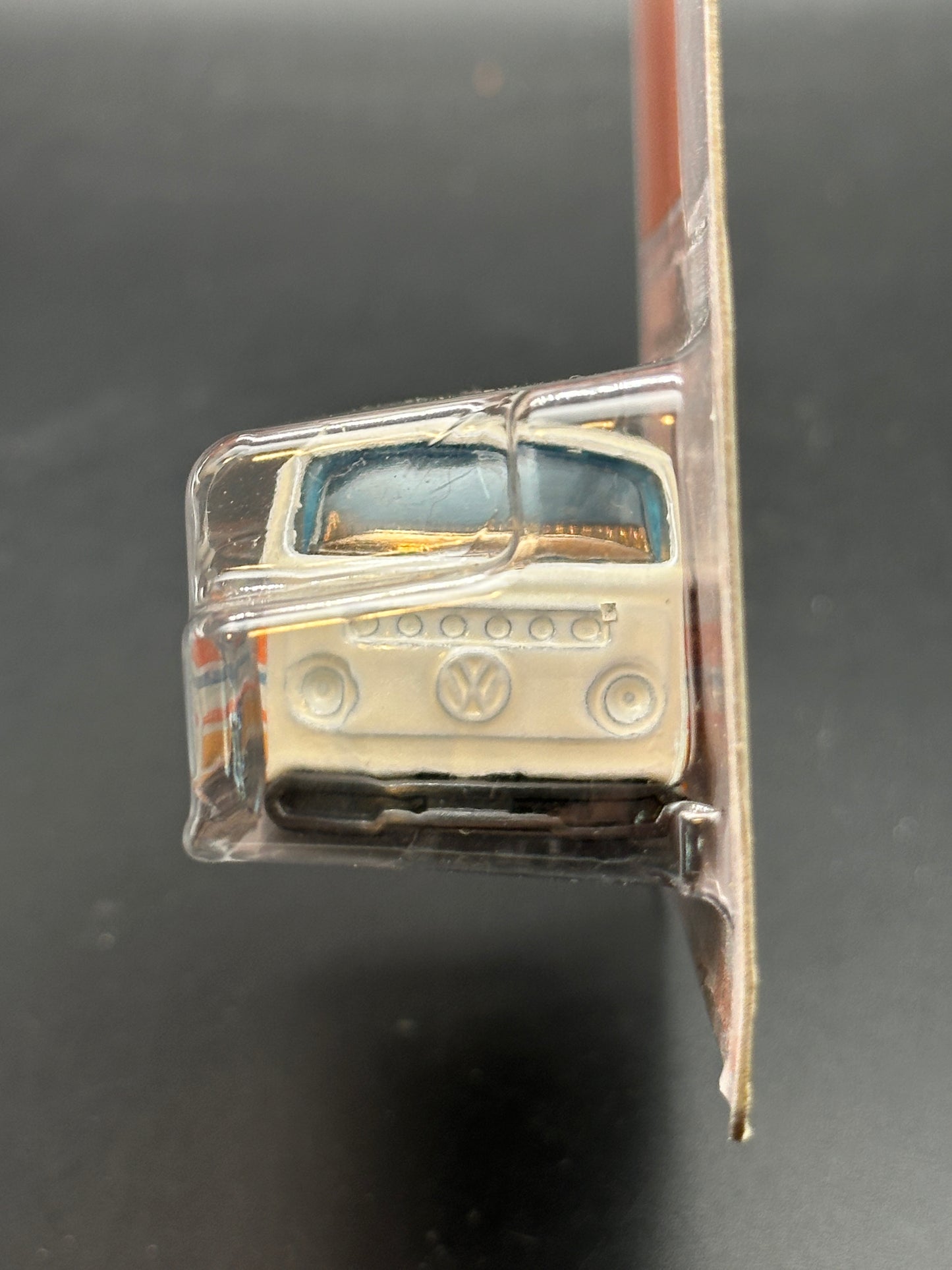 HOT WHEELS - VOLKSWAGEN T2 PICKUP (2020) - ANNIVERSARY PEARL AND CHROME SERIES 6/6