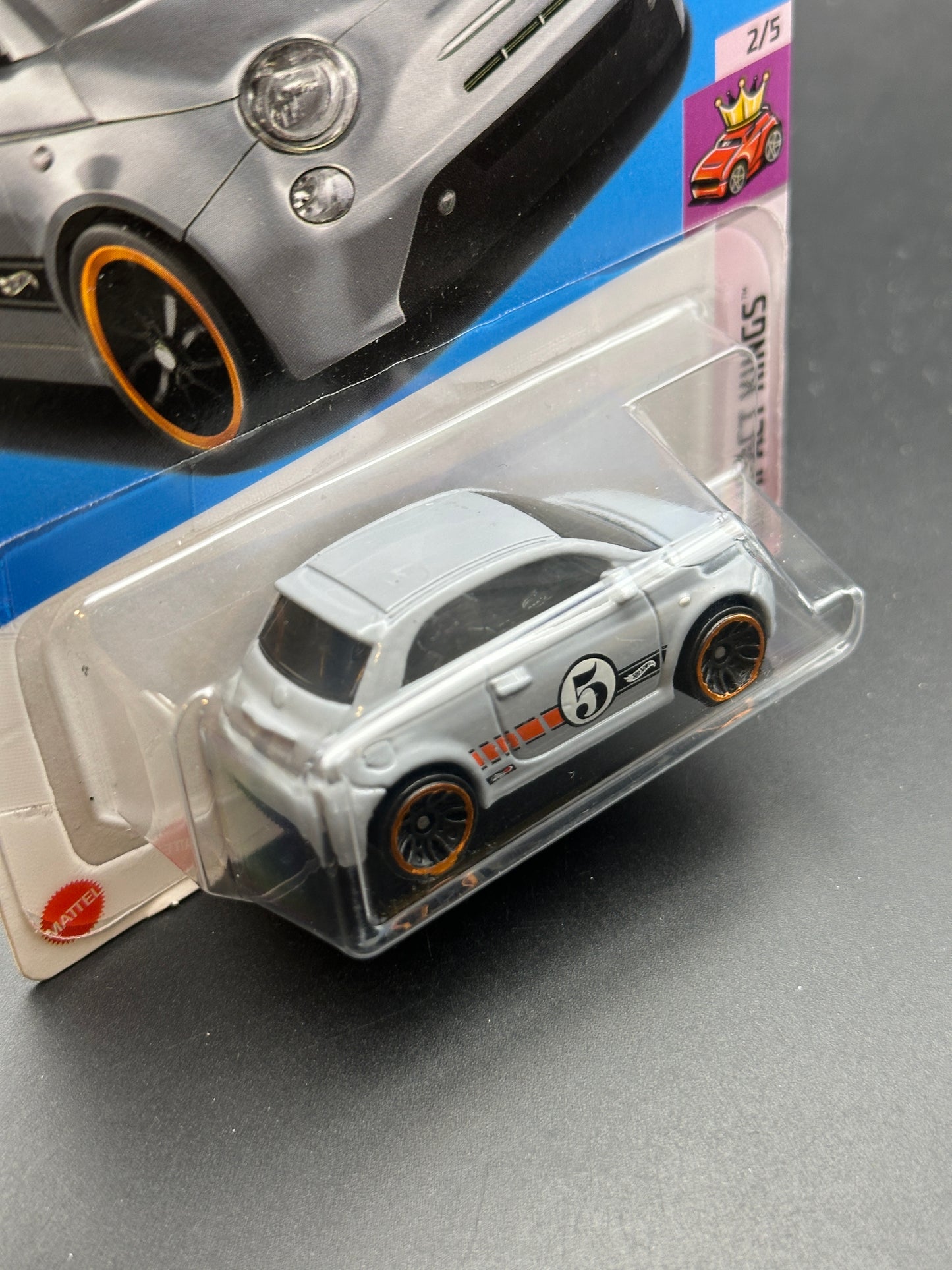 HOT WHEELS - FIAT 500e (2024) - COMPACT KINGS 2/5