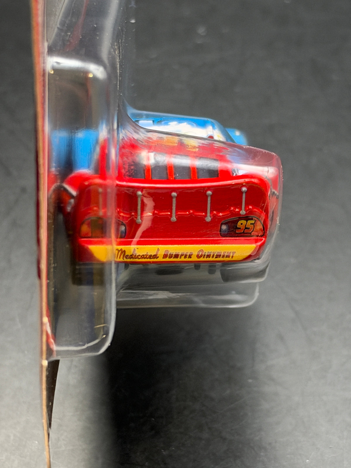 DISNEY PIXAR CARS 20th ANNIVERSARY - TRANSFORMING LIGHTNING MCQUEEN - CARS - DIECAST