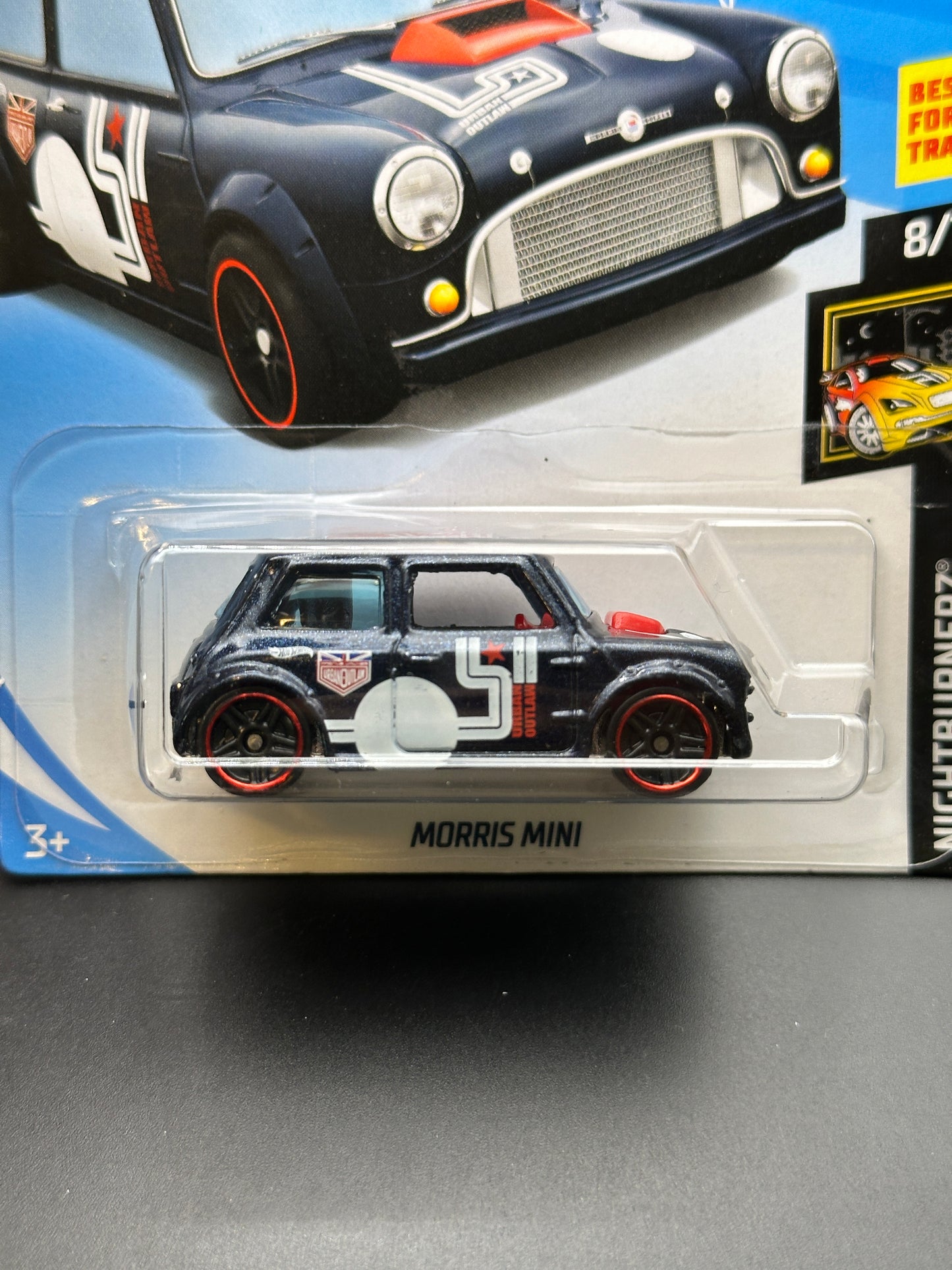 HOT WHEELS - MORRIS MINI (2018) - HW NIGHTBURNERZ 8/10