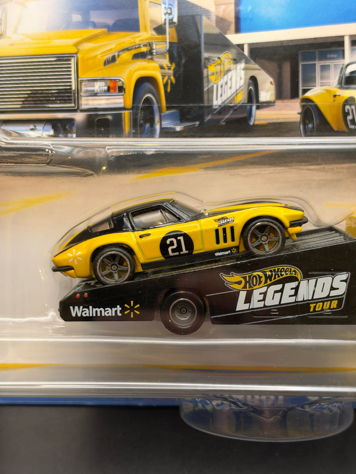 HOT WHEELS - CUSTOM CORVETTE STINGRAY COUPE / CARRY ON (2021) - TEAM TRANSPORT - WALMART EXCLUSIVE