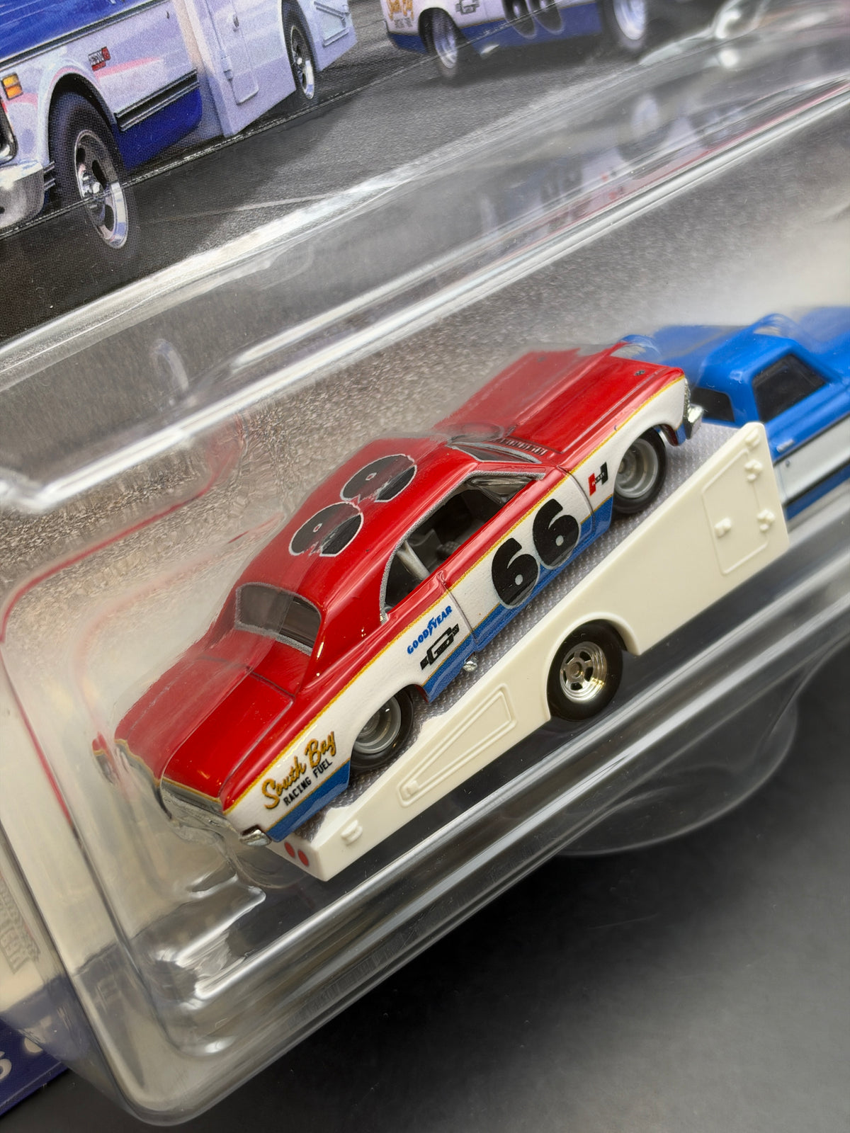 HOT WHEELS - 66 CHEVELLE / 72 CHEVY RAMP TRUCK (2024) - TEAM TRANSPORT #64