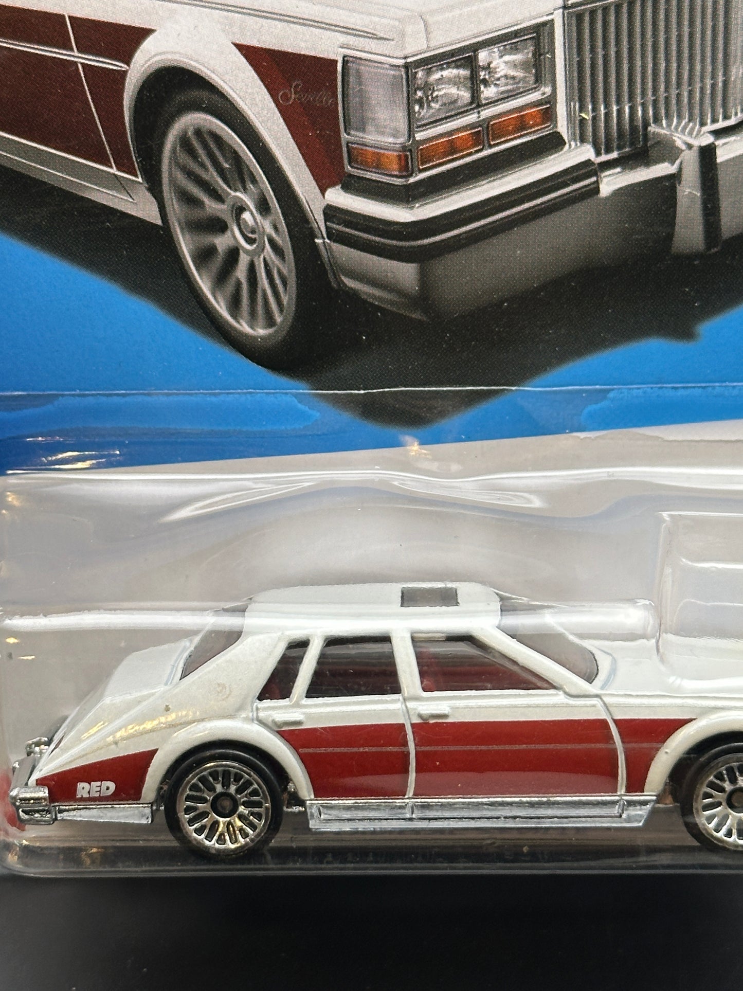 HOT WHEELS - 82 CADILLAC SEVILLE (2023) - HW RED EDITION 8/12