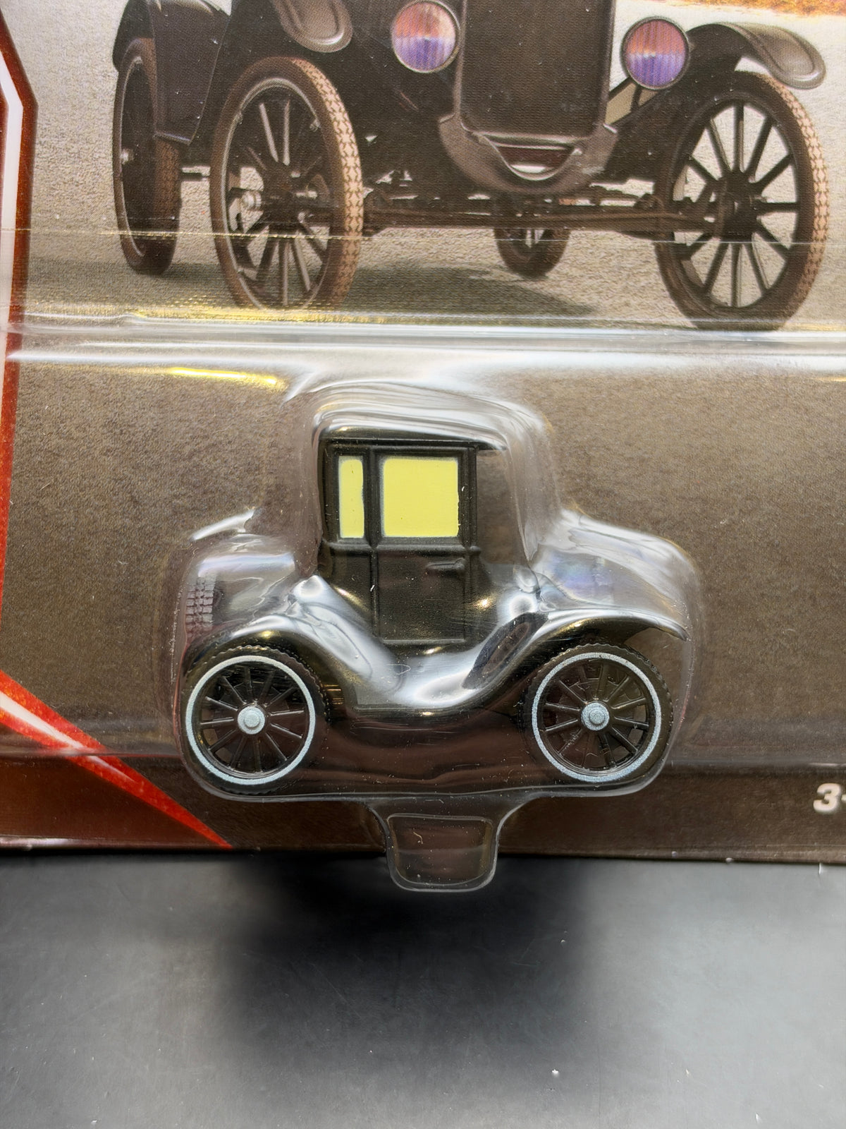 DISNEY PIXAR CARS 20th ANNIVERSARY - LIZZIE - DIECAST