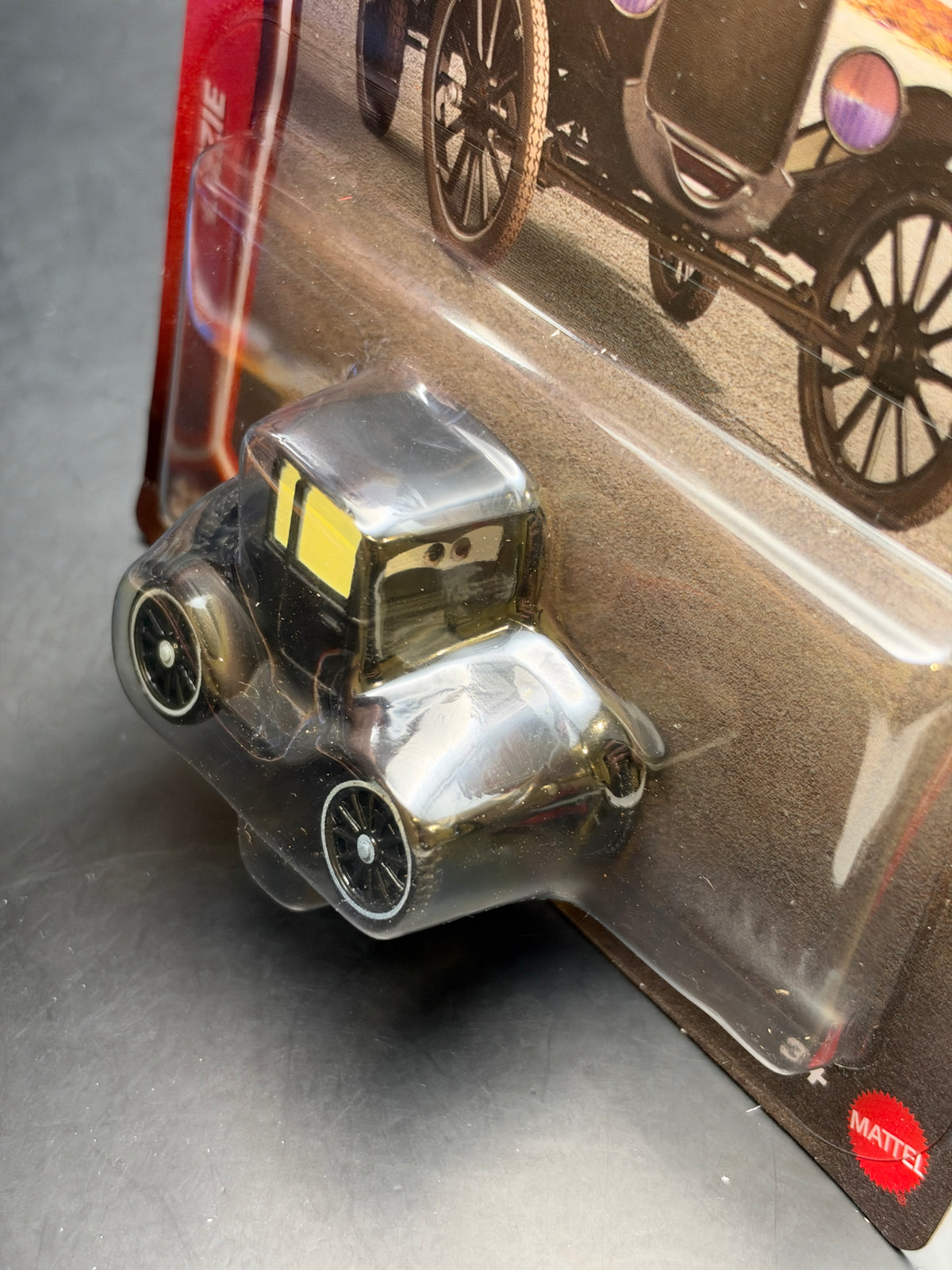 DISNEY PIXAR CARS 20th ANNIVERSARY - LIZZIE - DIECAST