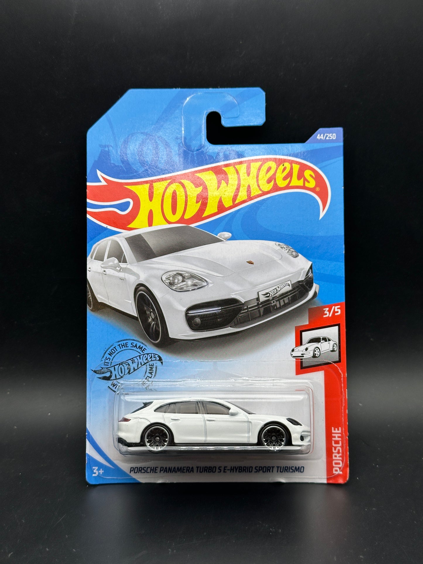 HOT WHEELS - PORSCHE PANAMERA TURBO S E-HYBRID SPORT TURISMO (2020) - HW PORSCHE 3/5