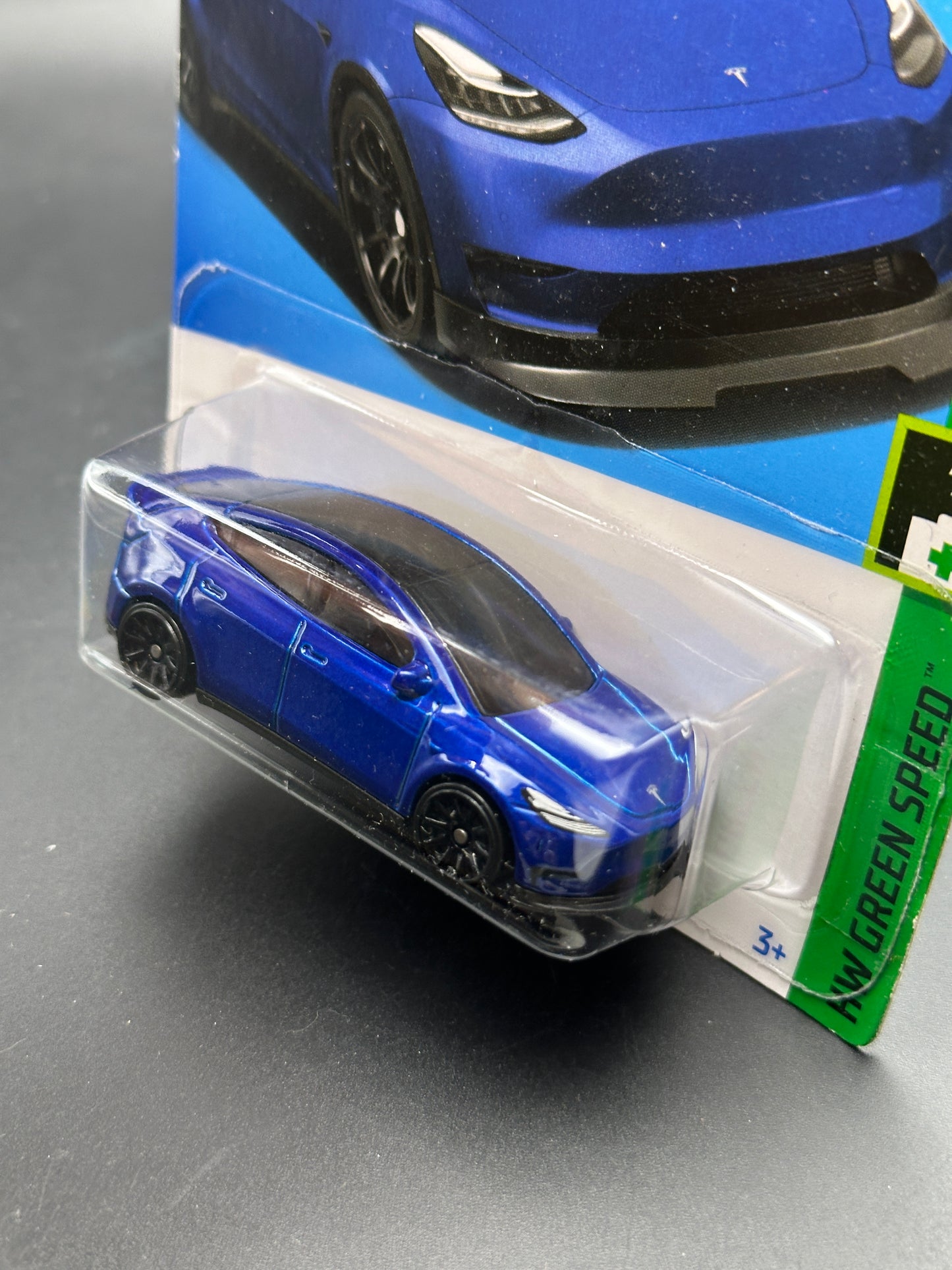 HOT WHEELS - TESLA MODEL Y (2024) - HW GREEN SPEED 3/10