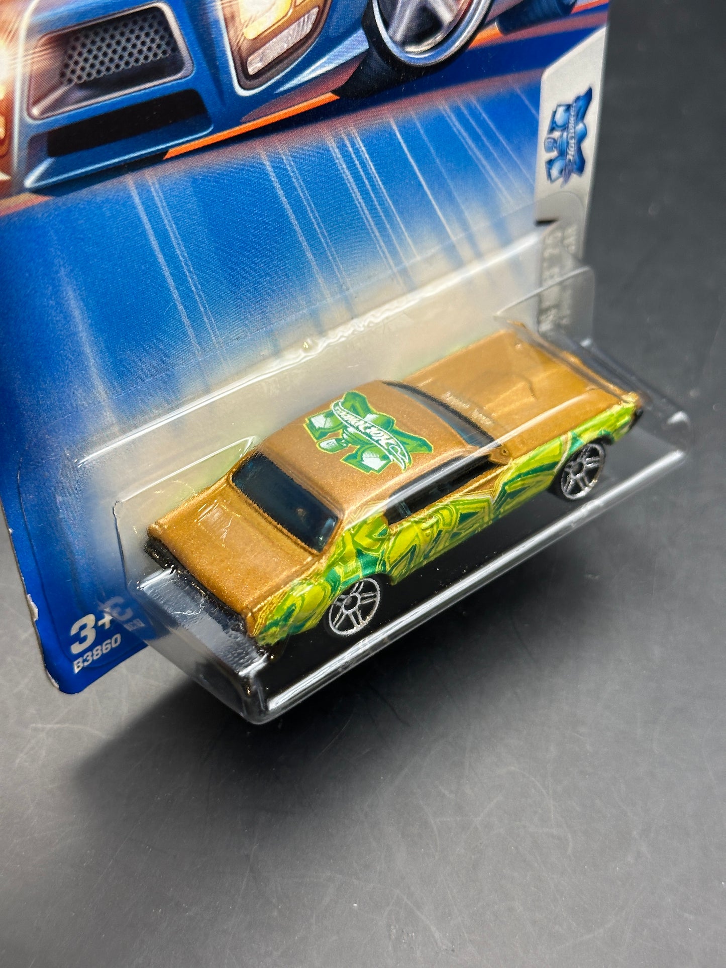 HOT WHEELS - 1968 MERCURY COUGAR (2004) - HW TAG RIDES 2/5