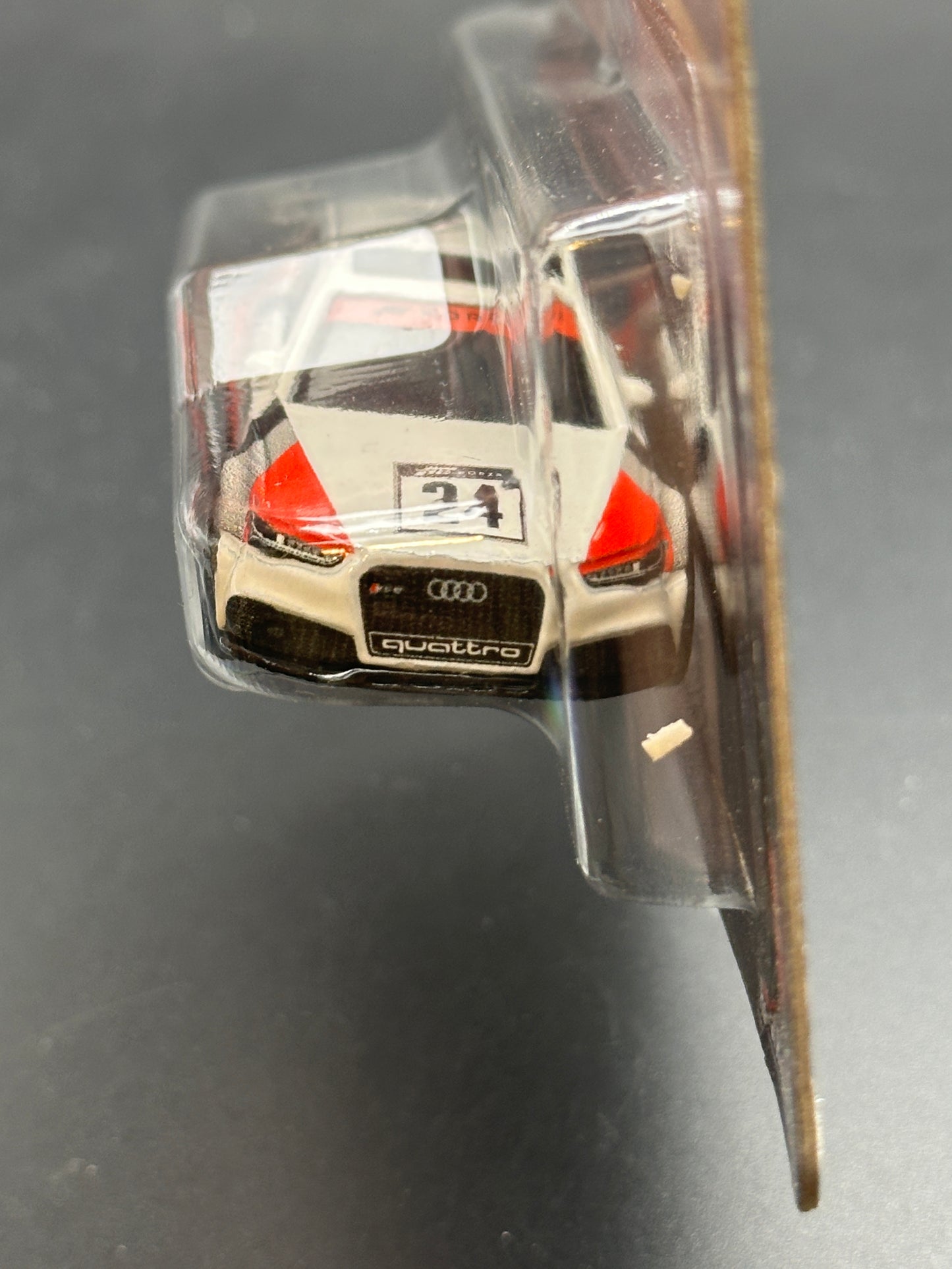HOT WHEELS - 17 AUDI RS 6 AVANT (2024) - FORZA - POP CULTURE