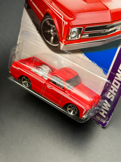 HOT WHEELS - 67 CHEVY C10 (2013) - HW SHOWROOM