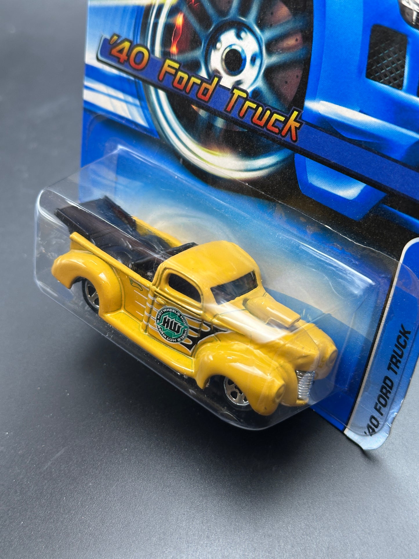 HOT WHEELS - 40 FORD TRUCK (1999) - HW MAINLINE