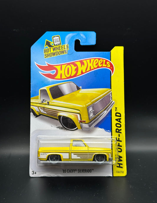 HOT WHEELS - 83 CHEVY SILVERADO (2014) - HW OFF-ROAD