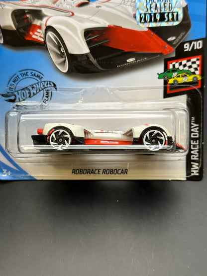 HOT WHEELS - ROBORACE ROBOCAR (2019) - HW RACE DAY 2019