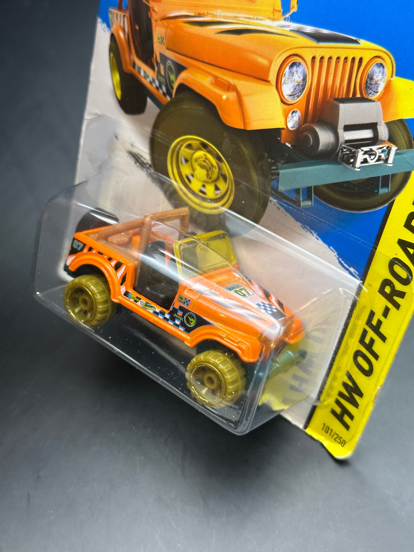 HOT WHEELS - JEEP CJ-7 - TREASURE HUNT (2015) - HW OFF-ROAD