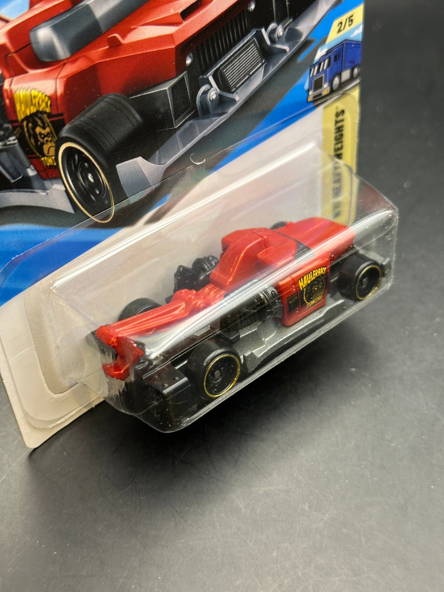 HOT WHEELS - HAULERBACK (2026) - HW HEAVY WEIGHTS 2/5