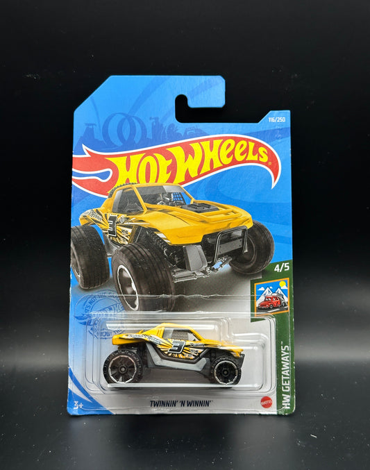 HOT WHEELS - TWINNIN N WINNIN (2021) - HW GETAWAYS 4/5
