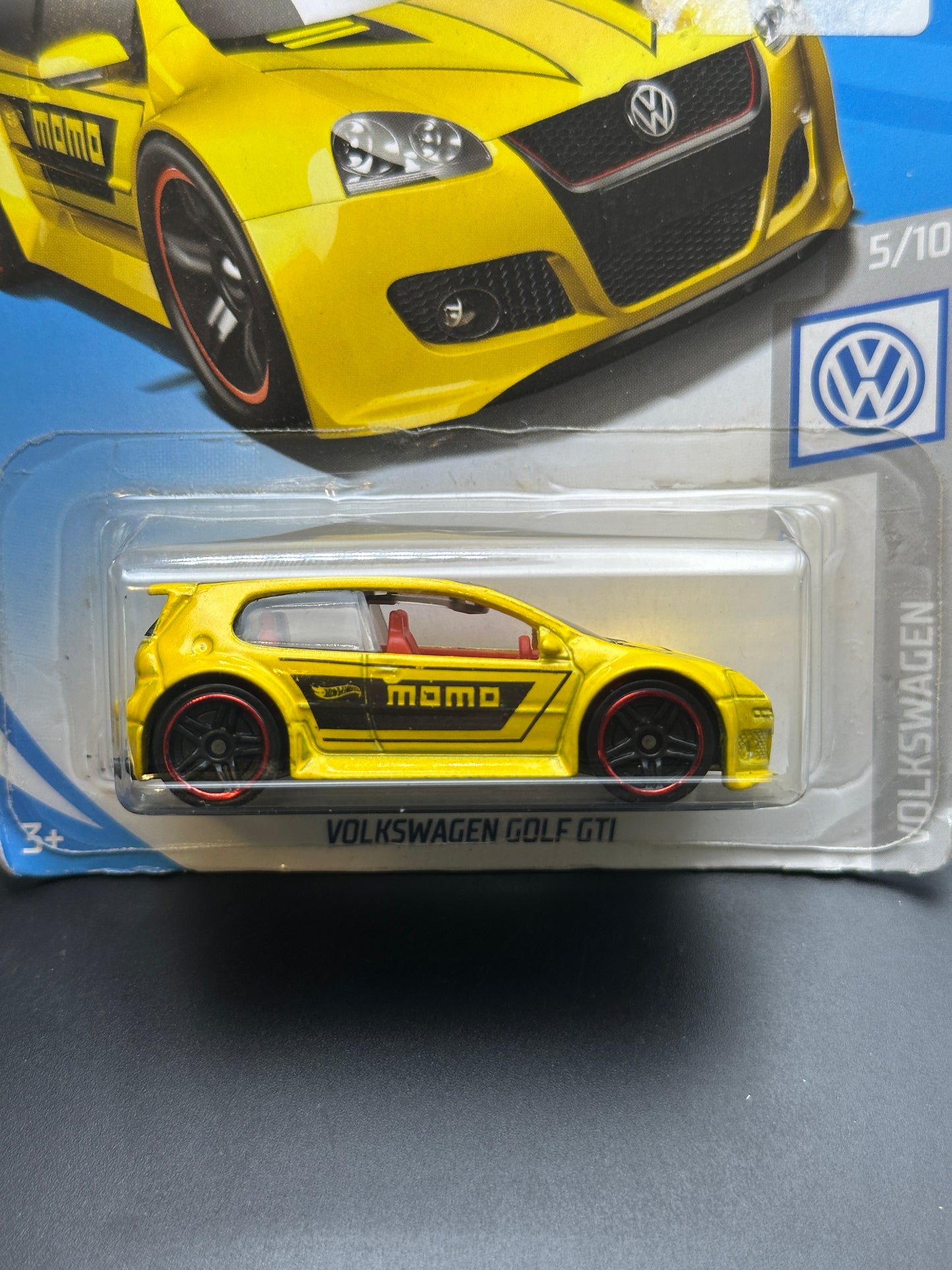 HOT WHEELS - VOLKSWAGEN GOLF GTI (2019) - HW VOLKSWAGEN 5/10