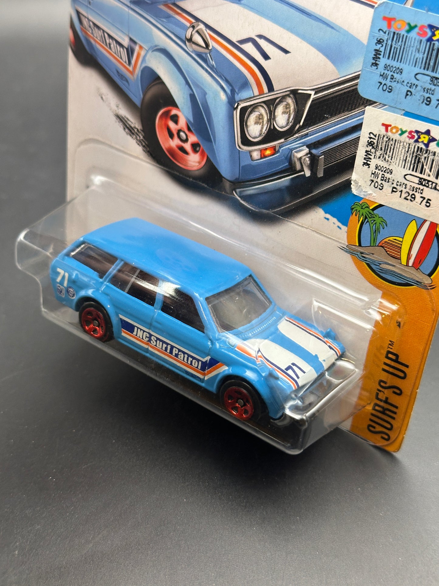 HOT WHEELS - 71 DATSUN BLUEBIRD 510 WAGON (2017) - HW SURF’S UP 3/5