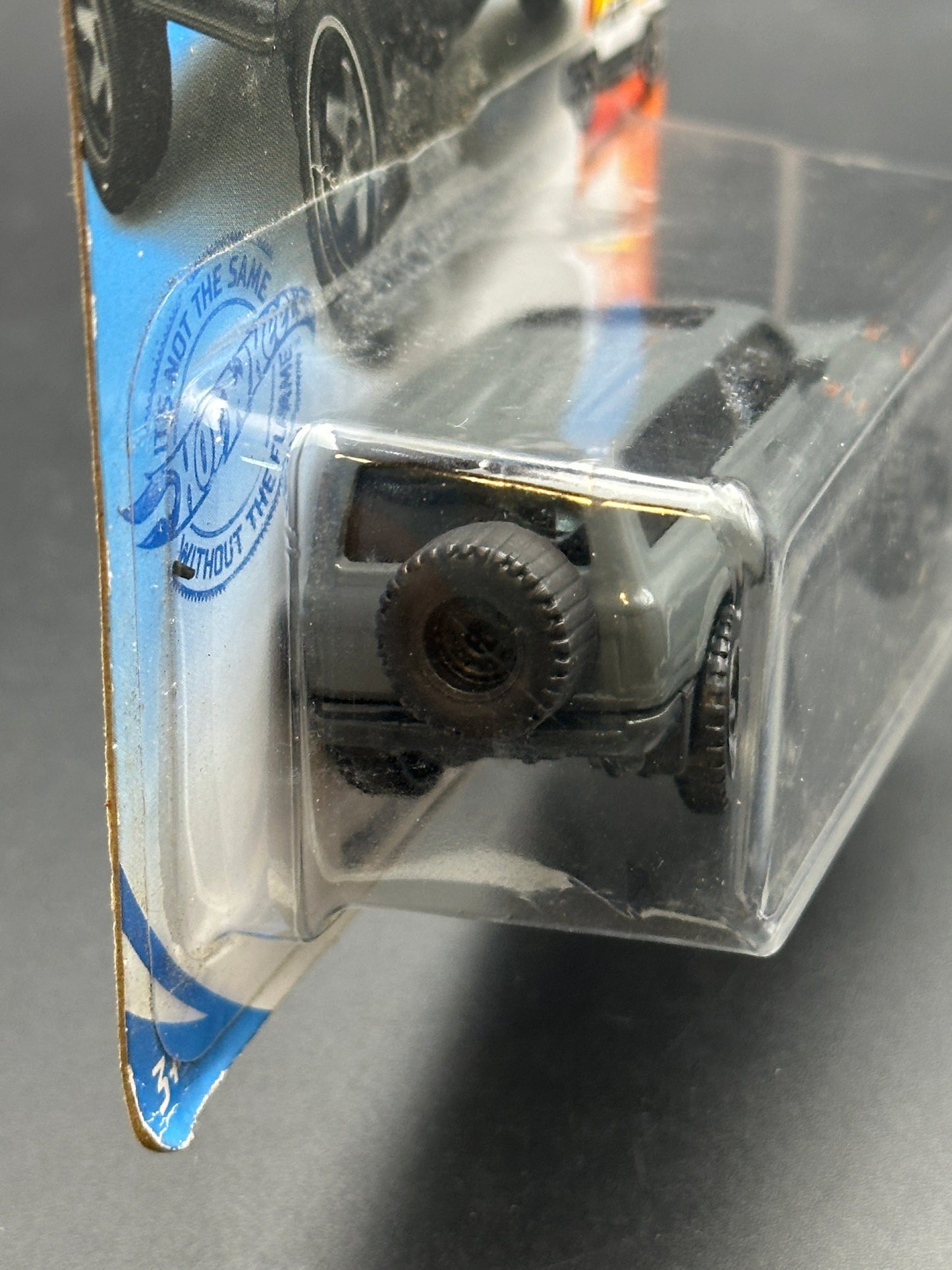 HOT WHEELS - TOYOTA LAND CRUISER 80 (2021) - HW HOT TRUCKS 7/10