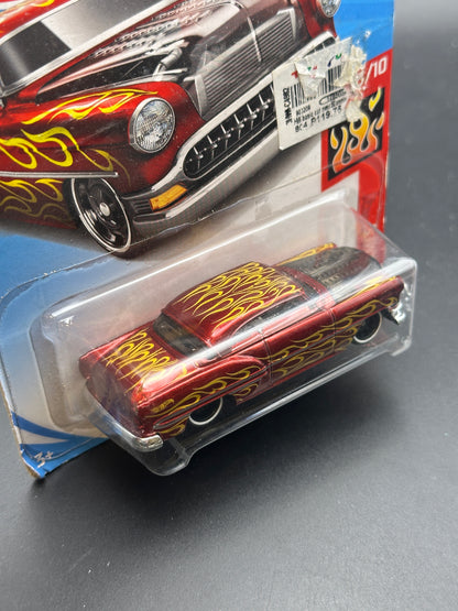 HOT WHEELS - CUSTOM 53 CHEVY (2018) - HW FLAMES 8/10