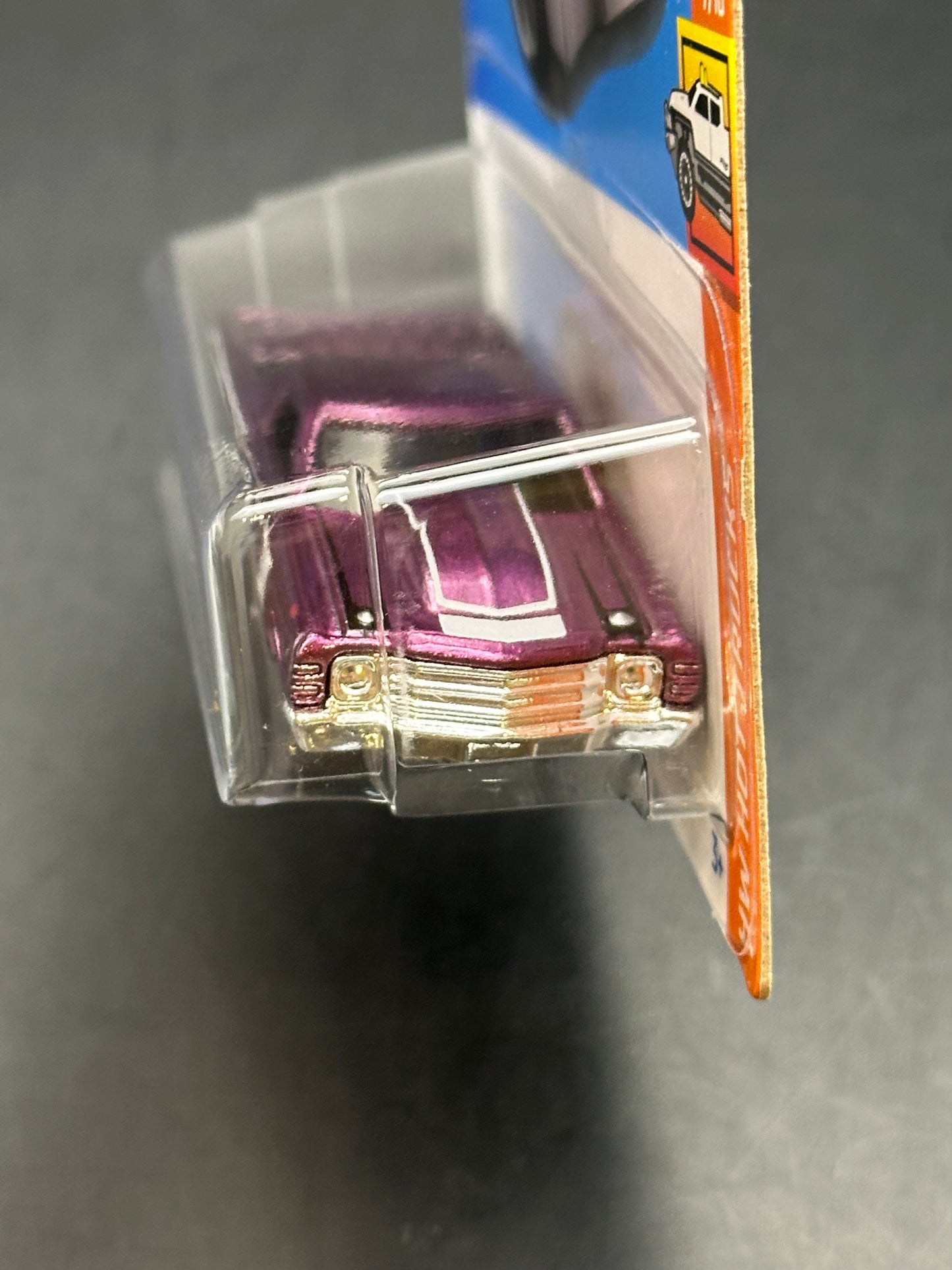 HOT WHEELS - 71 EL CAMINO (2024) - HW HOT TRUCKS 7/10 - SUPER TREASURE HUNT