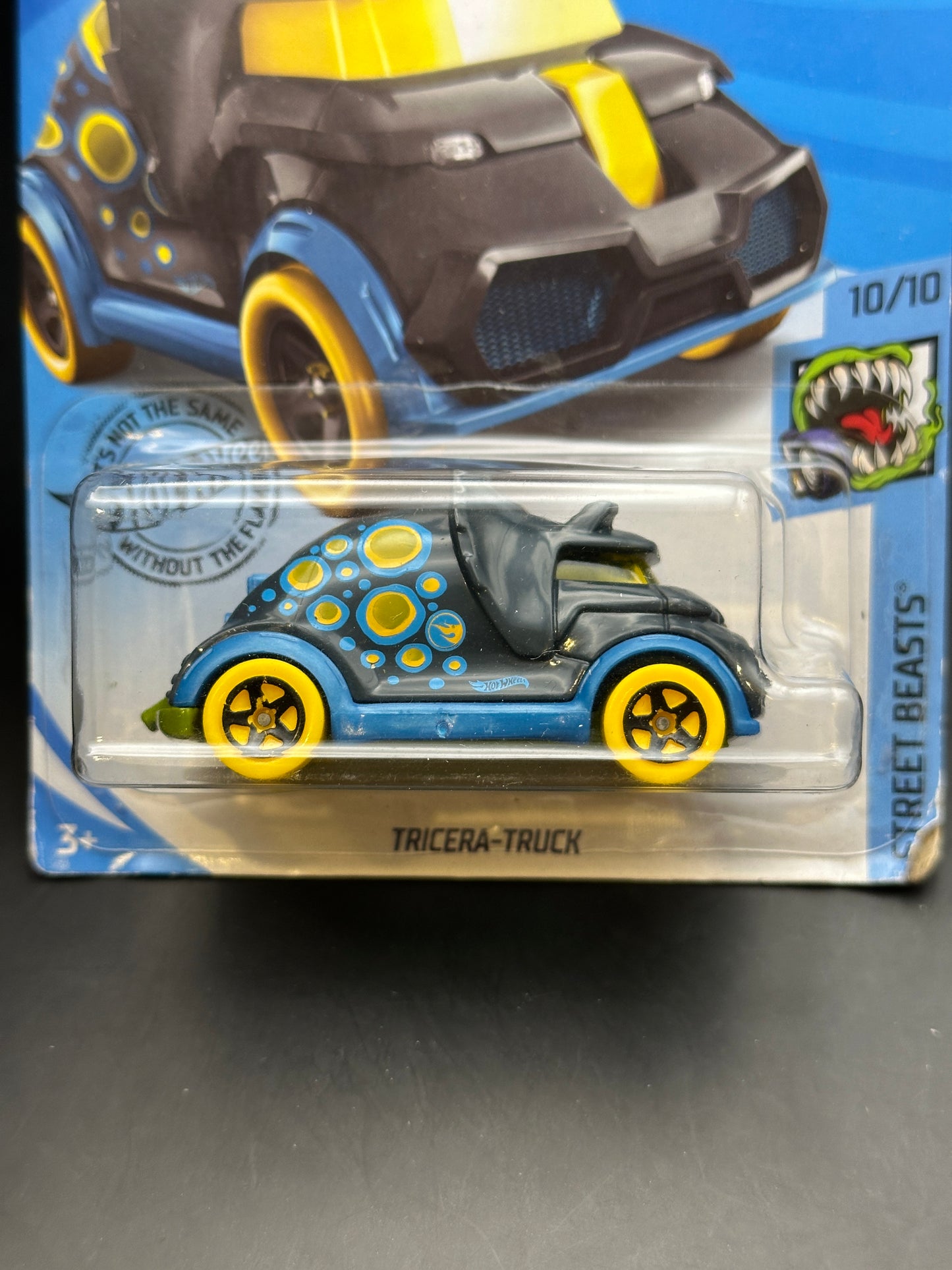HOT WHEELS - TRICERA TRUCK - TREASURE HUNT (2020) - HW STREET BEASTS 10/10