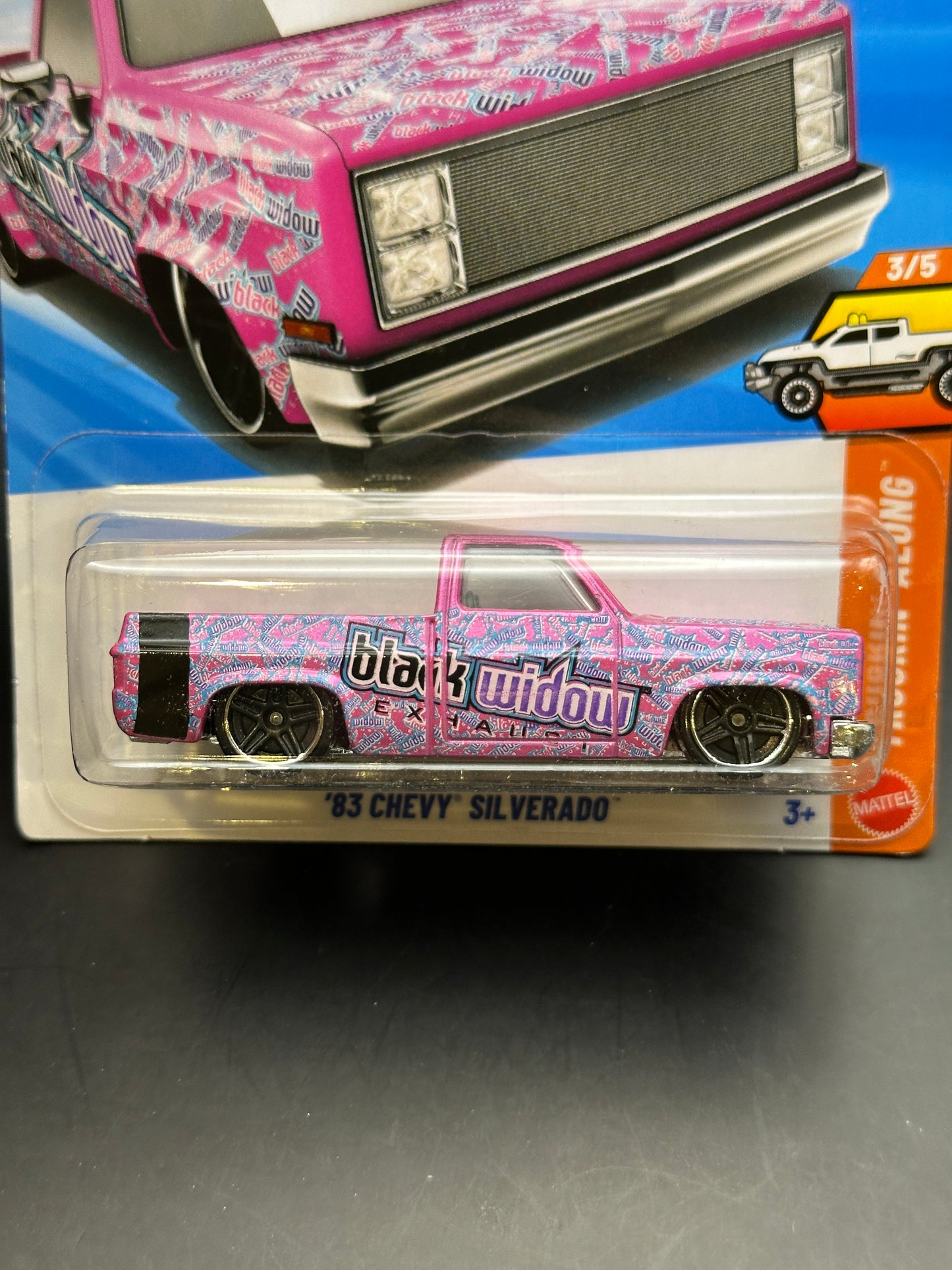 HOT WHEELS - 83 CHEVY SILVERADO (2026) - HW TRUCKIN ALONG 3/5